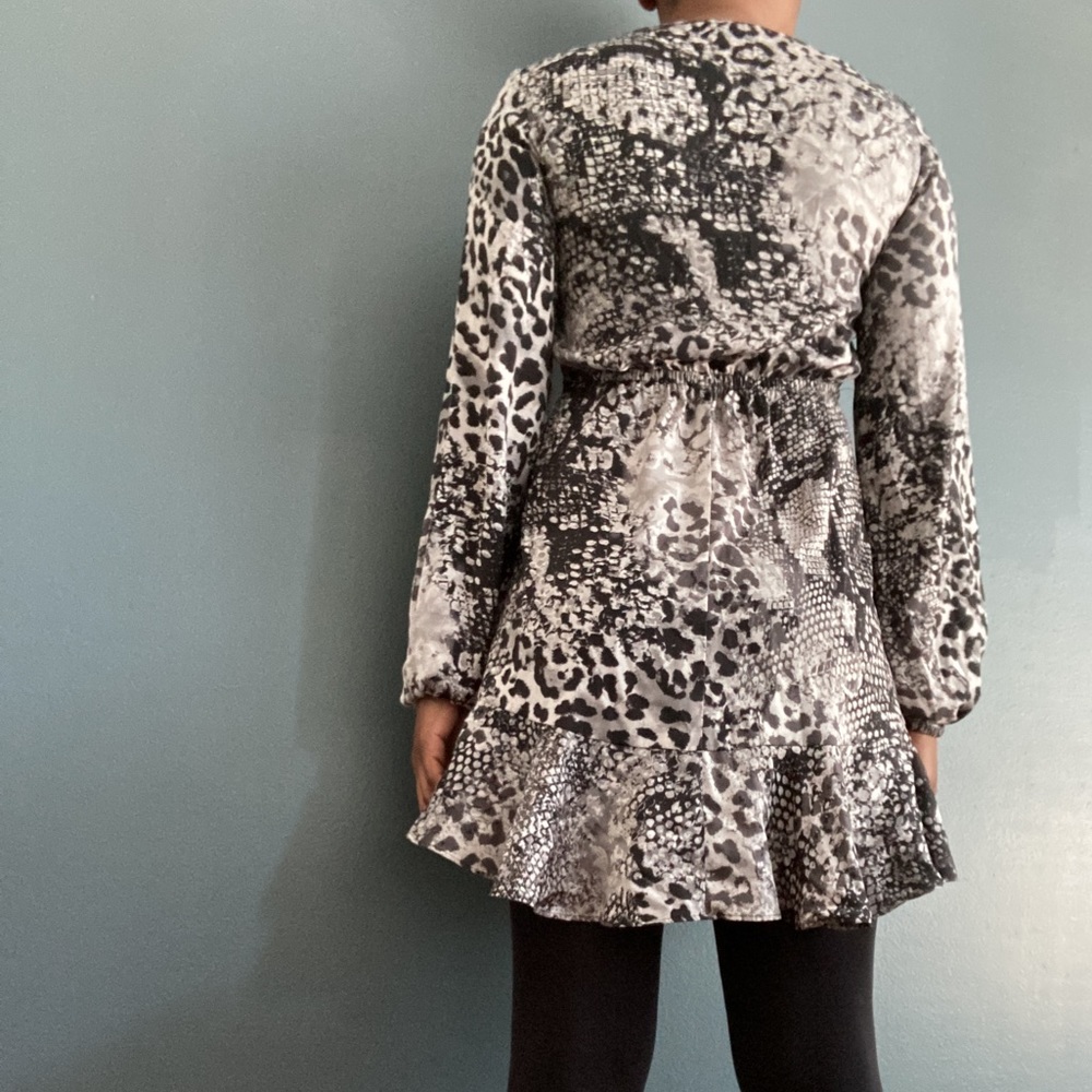 EXPRESS TIE WAIST RUFFLE DRESS - Picture 3 of 4